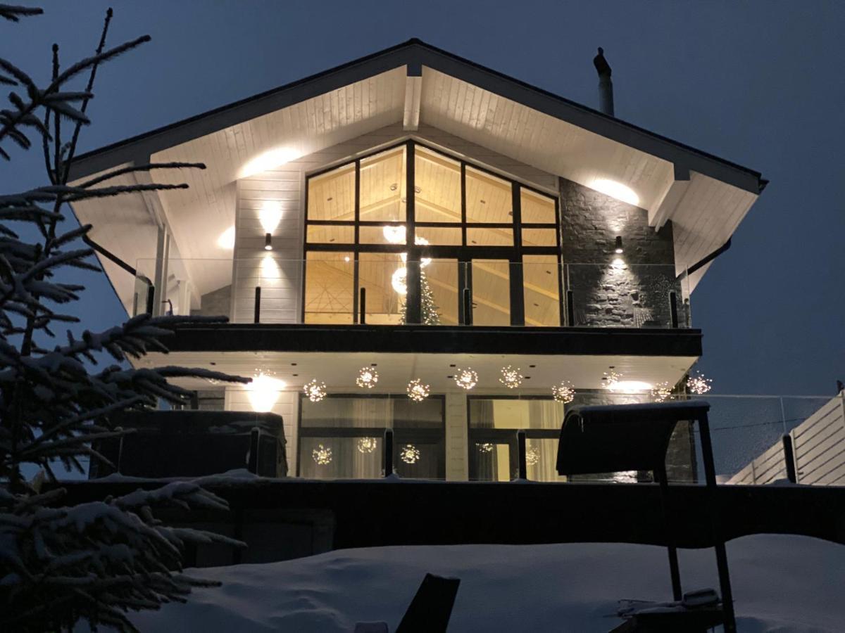 Be Be Chalet - Premium Jacuzi & Private Pool Μπούκοβελ Εξωτερικό φωτογραφία