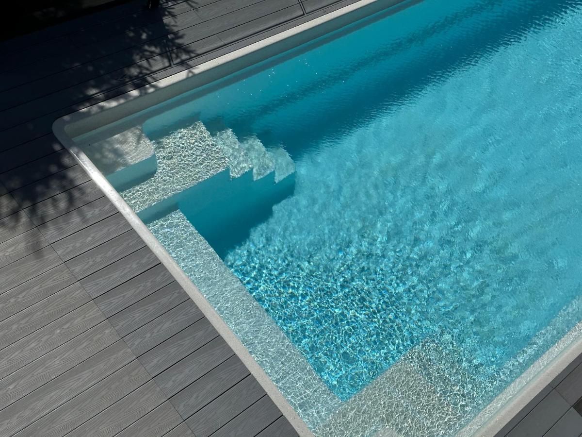 Be Be Chalet - Premium Jacuzi & Private Pool Μπούκοβελ Εξωτερικό φωτογραφία
